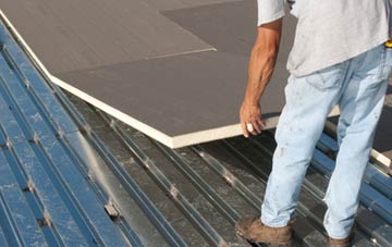 benefits of insulating Stallen flat roofing